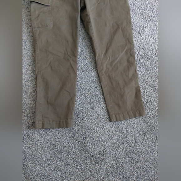 Talbots Dark Green Straight Leg Cargo Pants Sz 16 - Picture 3 of 7